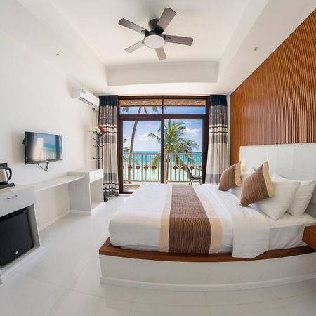 Heron Beach Hotel - The Best Maldivian Getaway In Dhiffushi,Maldives Dış mekan fotoğraf