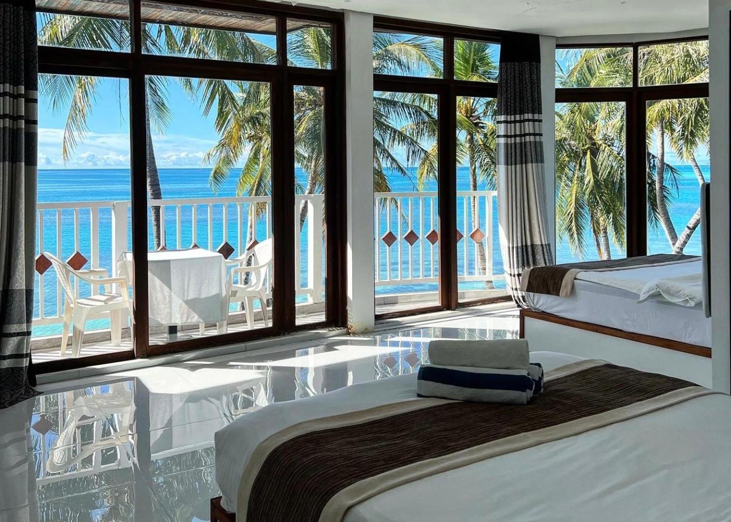 Heron Beach Hotel - The Best Maldivian Getaway In Dhiffushi,Maldives Dış mekan fotoğraf