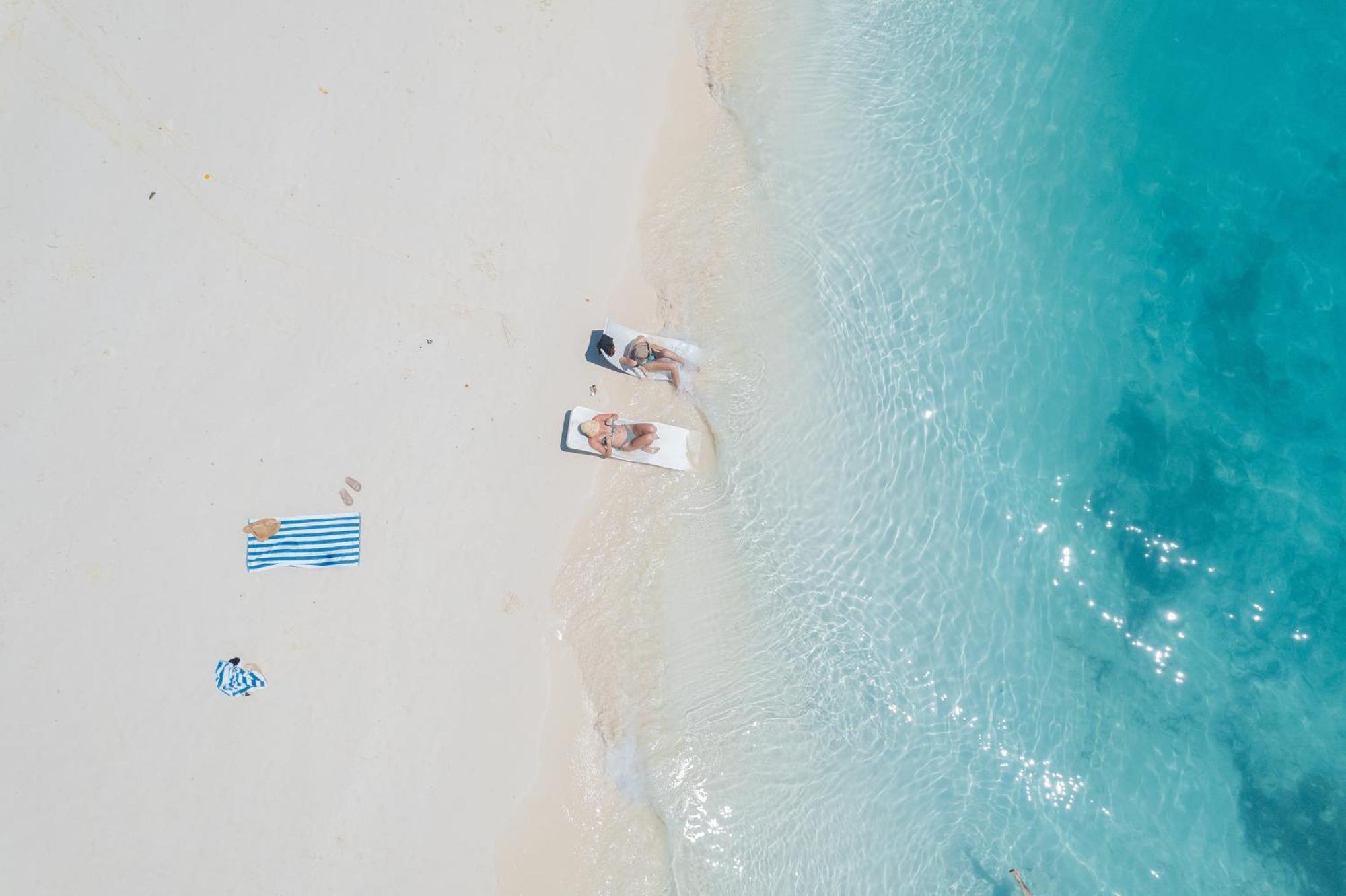 Heron Beach Hotel - The Best Maldivian Getaway In Dhiffushi,Maldives Dış mekan fotoğraf