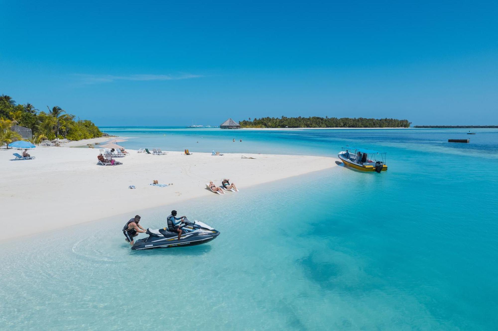 Heron Beach Hotel - The Best Maldivian Getaway In Dhiffushi,Maldives Dış mekan fotoğraf