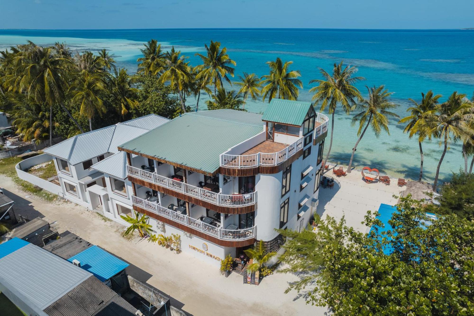 Heron Beach Hotel - The Best Maldivian Getaway In Dhiffushi,Maldives Dış mekan fotoğraf